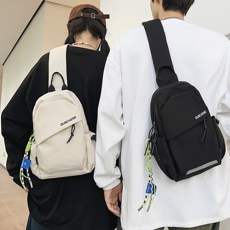 Bolsa crossbody masculina de o - Tablet Shoulder Bag avaliação e preço